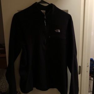 This here article is a large north face jacket!